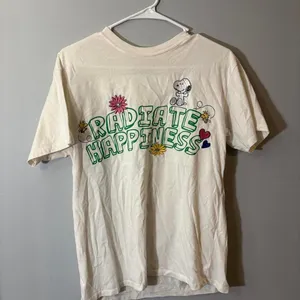 snoopy graphic‎ tee thumbnail 1