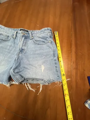 Lucky Brand Women's Distressed Raw Hem Denim Boyfriend Shorts Size 6/28 thumbnail 2