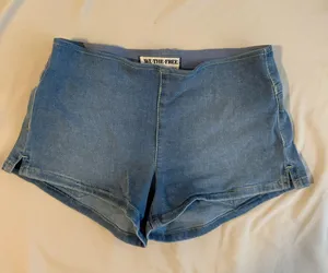 Free people shorts thumbnail 2