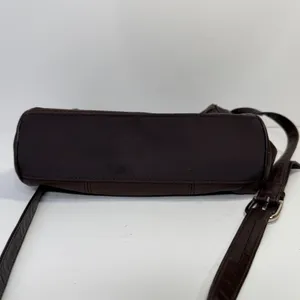 Y2K Wilsons Leather Crossbody Bag Womens Medium Brown Classic 90s Off Duty Vtg thumbnail 9