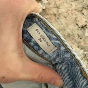 PacSun 90s Straight Leg Distressed Jeans Light Wash Size 28 thumbnail 7