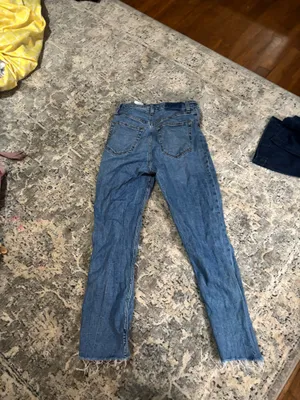 Abercrombie High-Rise Jeans thumbnail 3