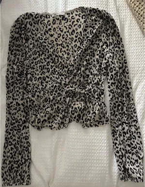 ZARA Top thumbnail 1