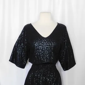 White House | Black Market NWT!! Kimono Sleeve Smocked Waist Dress Leopard Foil Mini Animal X-Small thumbnail 3