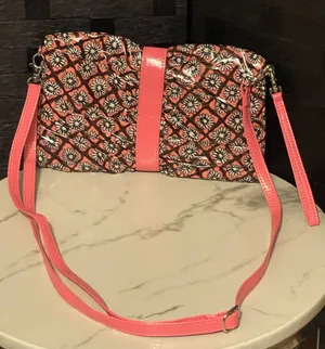 Vera Bradley Pink Brown Crossbody Floral Clutch Bag Vinyl Multiple Wear Classic thumbnail 1