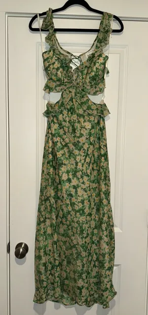Selfie Leslie Dress  thumbnail 2