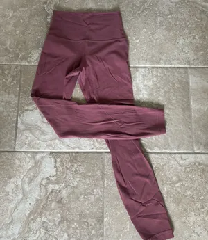 Lululemon align 25” size 2. Perfect condition thumbnail 1