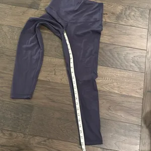 Aerie Navy Leggings Sz Medium Short thumbnail 2