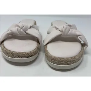 Universal Threads Women's‎ White Sandals Size 9 thumbnail 4