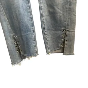 7 For All Mankind Ring-Detail Straight Jeans Riviera statement cropped capris thumbnail 5