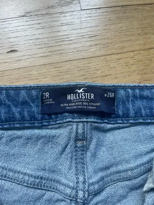 Hollister Jeans Ultra High-Rise Straight 90s thumbnail 3