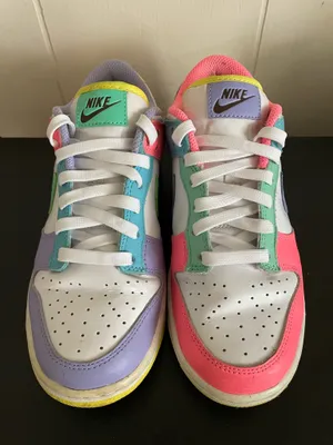 Nike Women’s Dunk Low SE thumbnail 2