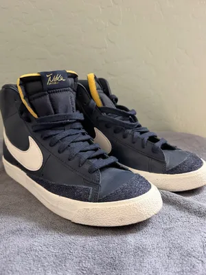 Nike Blazer Mid 77 Vintage Navy Blue White Yellow Script Sneakers W9 M7.5 thumbnail 2