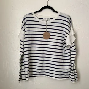 NWT Honey Punch Sweater▪️size S thumbnail 1