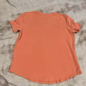 Lululemon Top Orange Athletic Running Workout Training Gym Yoga Ladies See Pics thumbnail 6