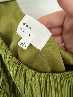VICI Green One-Shoulder Dress thumbnail 4