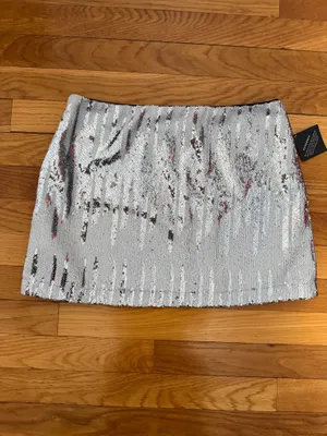 NASTY GAL Silver Sequin Mini Skirt Size Small - New with Tag thumbnail 6