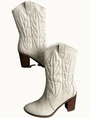 MIA Raylyn Western Boots Ivory Western Heeled Boot Size 7 Rodeo Pointed Toe thumbnail 1