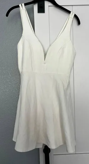 Lulus White Mini Dress V Neck Sleeveless‎ Cocktail Party Dress thumbnail 1