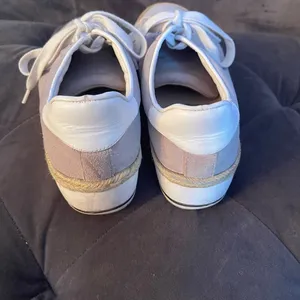 Steve Madden Rule Platform Suede Taupe Sneakers Size 7.5 thumbnail 4