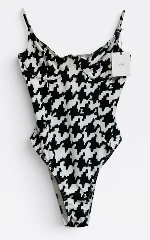 NWT Onia Womens Black White Houndstooth Underwire One Piece‎ Swimsuit Size Large thumbnail 1