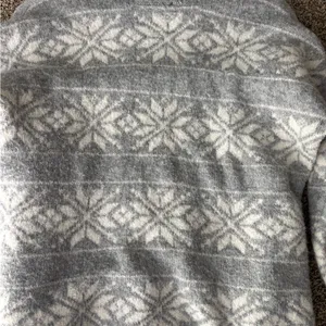 Cupcakes & Cashmere Super Soft Snowflake Sweater thumbnail 9