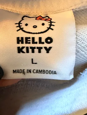 Sanrio Hello Kitty Gray Graphic Crewneck Sweatshirt NWOT thumbnail 4