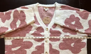 Boutique BiBi Floral Oversized Cardigan Sweater - Size M - NWT - EXTREMELY OVERSIZED! thumbnail 2