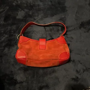 Cute Bath and Body Works Apple Bag Has one main... thumbnail 2