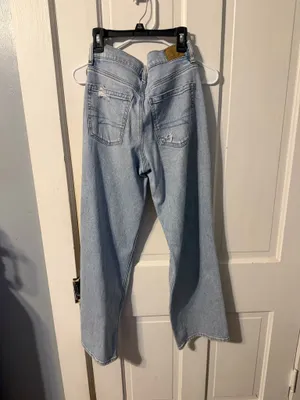 American Eagle 90s Boyfriend Jeans Distressed thumbnail 2