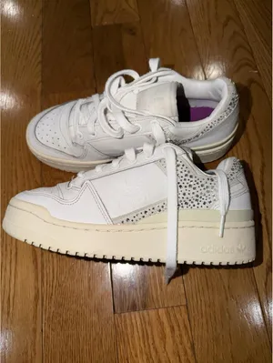Size 6.5 US Women’s Adidas Forum Bold Crystal White Women thumbnail 8