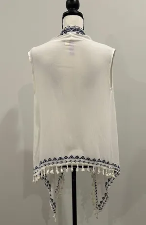Alya Bohemian Embroidered Vest thumbnail 4
