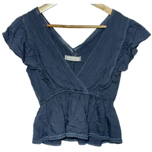 NEW Abercrombie & Fitch Navy Blue Lace V-Neck Peplum Babydoll Blouse Top Size XS thumbnail 2