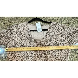 Abercrombie & Fitch Leopard Print Smocked Waist V‎ Neck Puff Tie Sleeve Blouse thumbnail 7