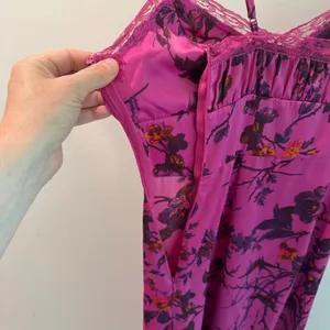 Urban Outfitters Audrey Magenta Pink Floral Lace Trim Midi‎ Slip Dress XS thumbnail 8