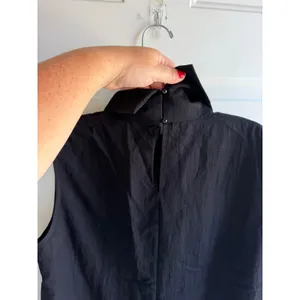 Commense NEW Women's M Black High Neck Sleeveless Business Career Blouse thumbnail 3