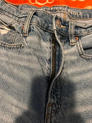 American Eagle outfitters dad fit baggy jeans thumbnail 3