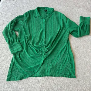Pretty Little Thing Textured Gathered Detail Long Sleeve Shirt Dress thumbnail 1