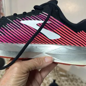 Brooks Levitate 1202581B083 Women's Size 11-Black Pink - Athletic Running Shoes thumbnail 6