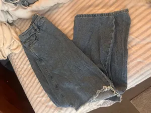 PacSun Ripped Jeans thumbnail 2