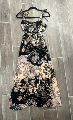 VICI Maxi Dress thumbnail 1