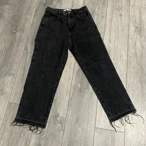 Zara Black Denim Raw Hem Jeans Size 6 thumbnail 1
