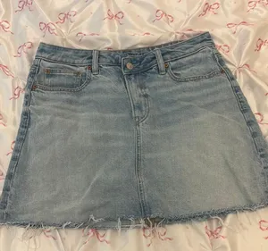 American Eagle, jean skirt thumbnail 1