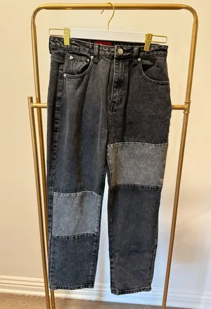 Signature 8 Jeans size Medium  thumbnail 1