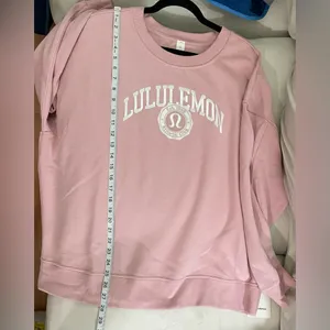 Lululemon NWT Perfectly Oversized Crew Embroidered Graphic Fleece Size XL thumbnail 11