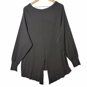 Free People Black Thermal Long Sleeve Slit Back Shirt Women's size M thumbnail 2