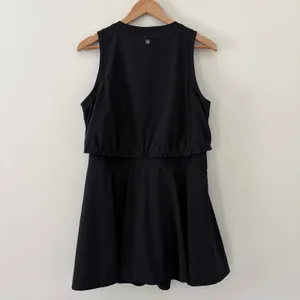 Athleta Dress Venture Out 12 Black Athletic Hiking Zip Front Built-in Shorts thumbnail 6