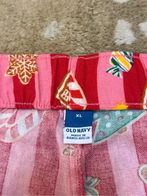 Old Navy Holiday Flannel Boxer Shorts XL Pink Red Christmas Gingerbread thumbnail 6