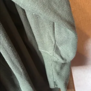 FINAL MARKDOWN Allyson Whitmore Green open front flyaway jacket 2x thumbnail 4