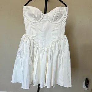 HOUSE OF CB L A-C longer length 'Katherine' White Strapless‎ Corset Mini Dress thumbnail 3